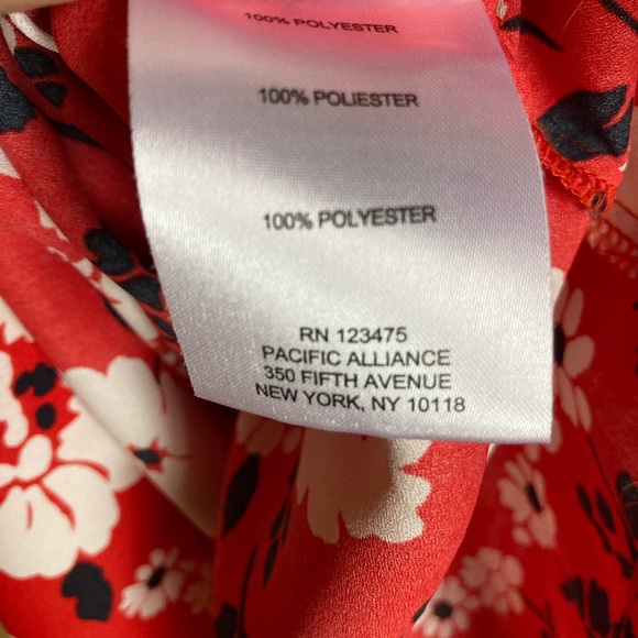 Sleeveless blouse red vibrant floral pattern - Picture 2 of 4